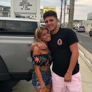 Meet your Posher, Nadia